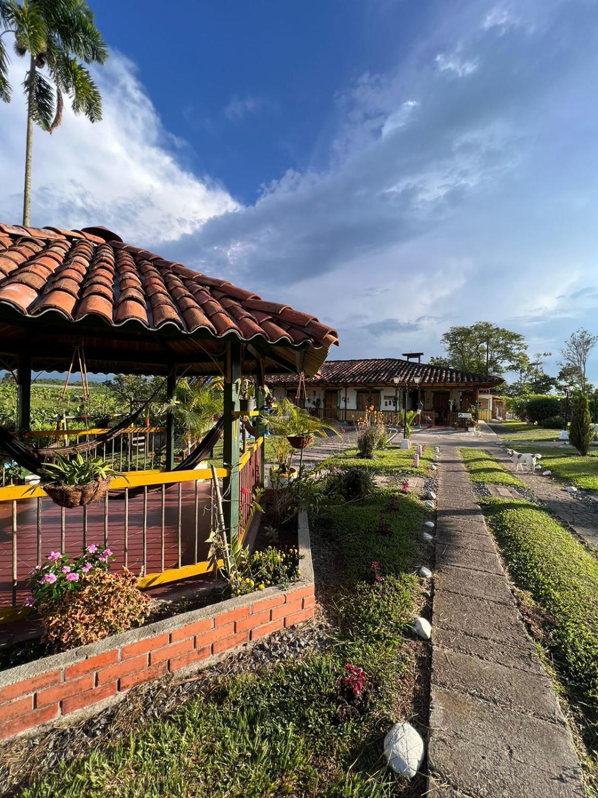 Casa Lemar Hotel Quimbaya Bagian luar foto